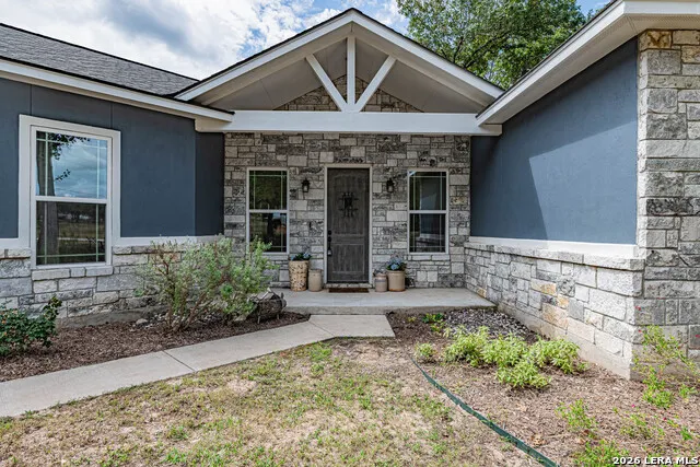 263 CIBOLO RIDGE DR La Vernia, TX 78121