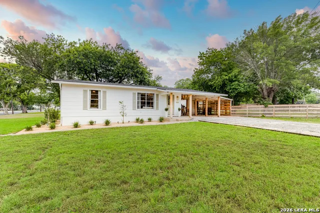 528 FREY ST Boerne, TX 78006