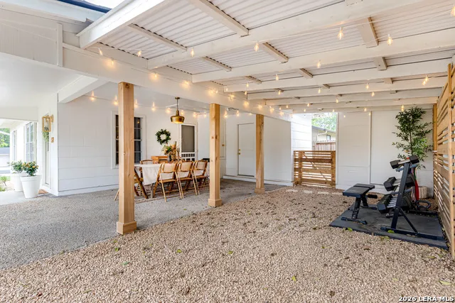 528 FREY ST Boerne, TX 78006