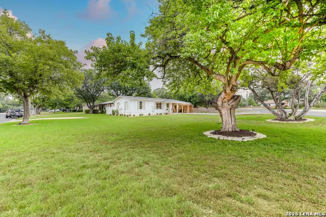 528 FREY ST Boerne, TX 78006