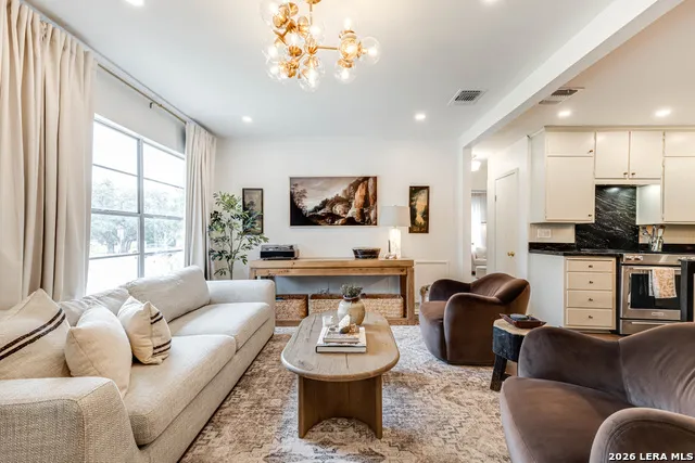 528 FREY ST Boerne, TX 78006