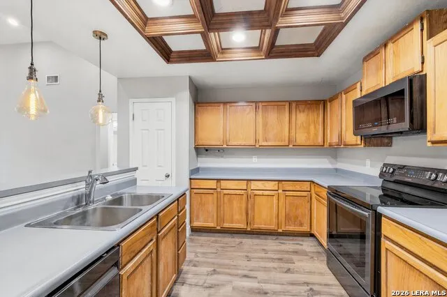 11302 FOREST SMT Live Oak, TX 78233