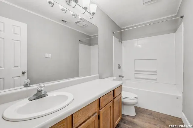 11302 FOREST SMT Live Oak, TX 78233
