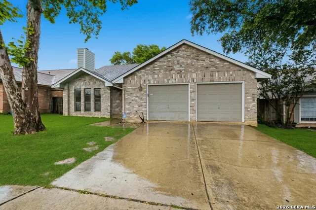 11302 FOREST SMT Live Oak, TX 78233