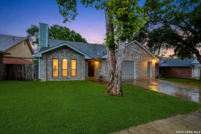 11302 FOREST SMT Live Oak, TX 78233