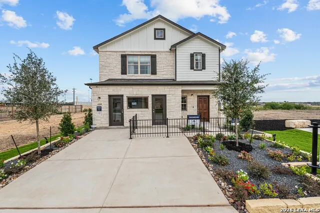 4260 CARLOTTA DR New Braunfels, TX 78130