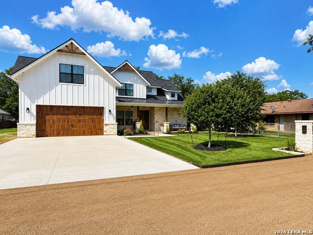 1805 San Jacinto Castroville, TX 78009