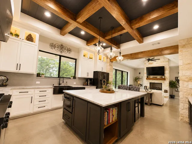 1805 San Jacinto Castroville, TX 78009