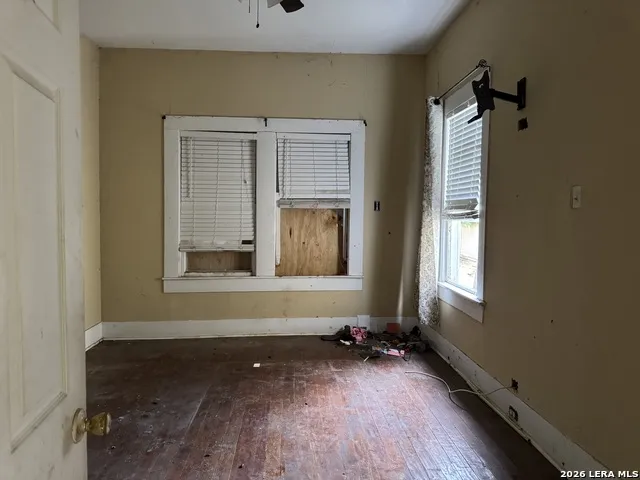 1027 Vermont St San Antonio, TX 78211