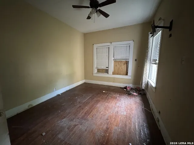 1027 Vermont St San Antonio, TX 78211