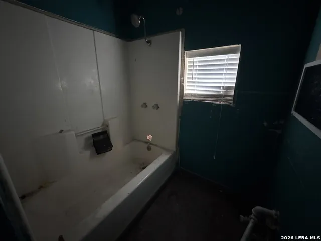 1027 Vermont St San Antonio, TX 78211