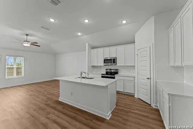 8314 Onion Patch San Antonio, TX 78263