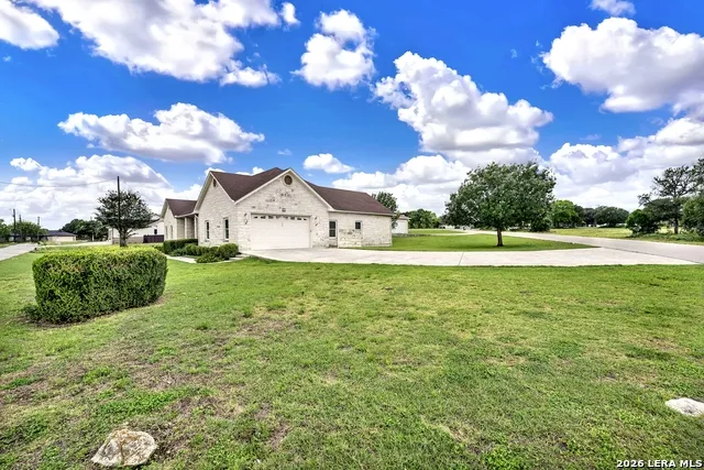 174 Edgewood Bandera, TX 78003