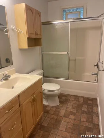 1640 Lonesome Canyon Lake, TX 78133