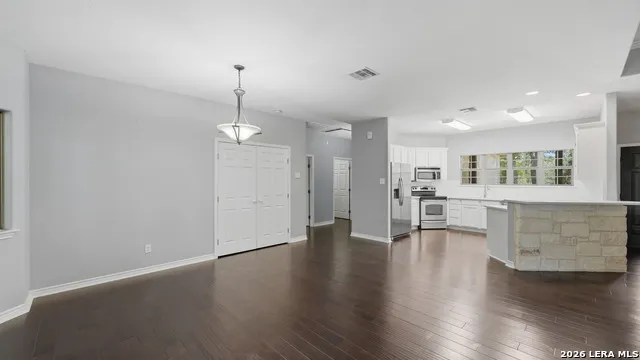 105 Wild Stallion La Vernia, TX 78121