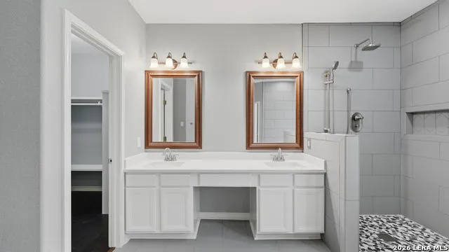 105 Wild Stallion La Vernia, TX 78121