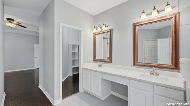 105 Wild Stallion La Vernia, TX 78121