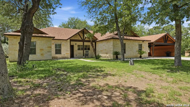 105 Wild Stallion La Vernia, TX 78121