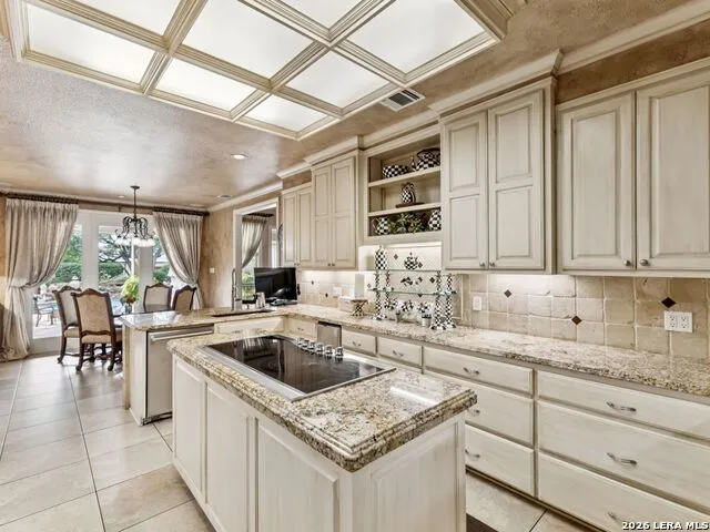 2 Galleria Drive San Antonio, TX 78257