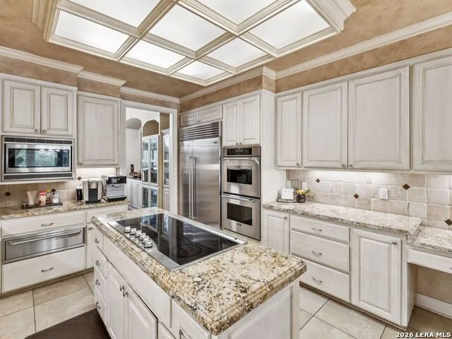 2 Galleria Drive San Antonio, TX 78257