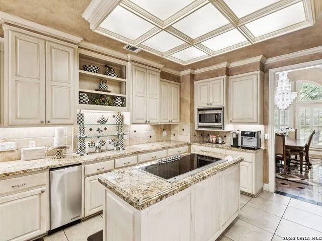 2 Galleria Drive San Antonio, TX 78257