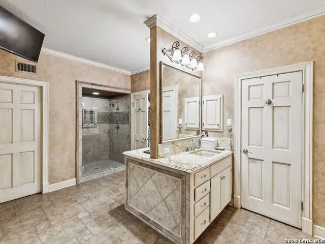 2 Galleria Drive San Antonio, TX 78257
