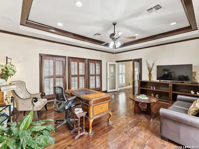 2 Galleria Drive San Antonio, TX 78257