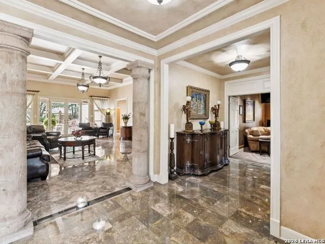 2 Galleria Drive San Antonio, TX 78257