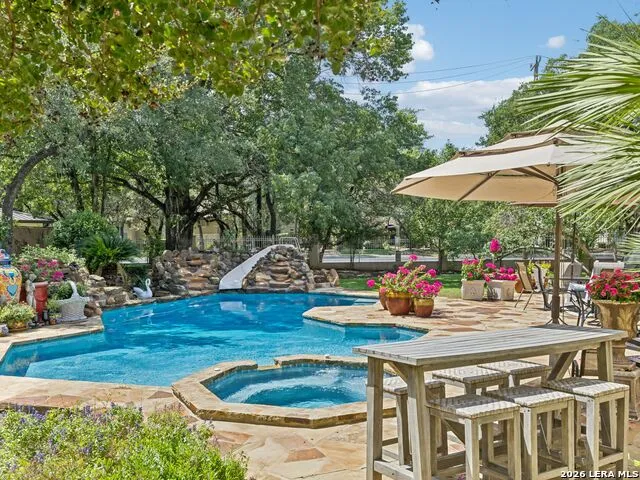 2 Galleria Drive San Antonio, TX 78257