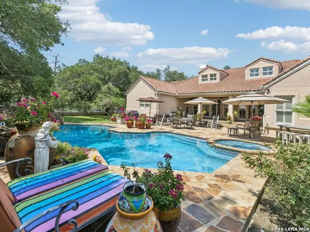 2 Galleria Drive San Antonio, TX 78257