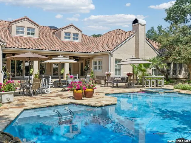 2 Galleria Drive San Antonio, TX 78257
