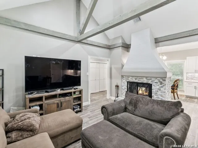 2 Galleria Drive San Antonio, TX 78257