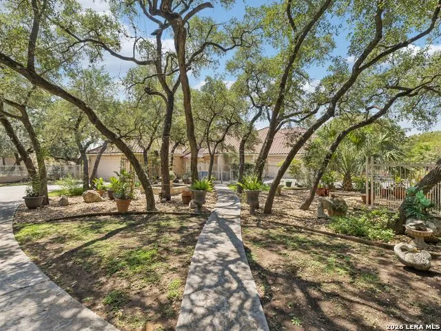 2 Galleria Drive San Antonio, TX 78257