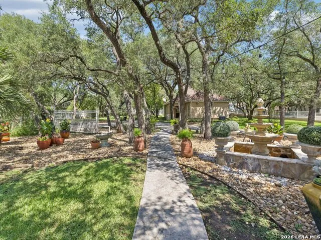 2 Galleria Drive San Antonio, TX 78257