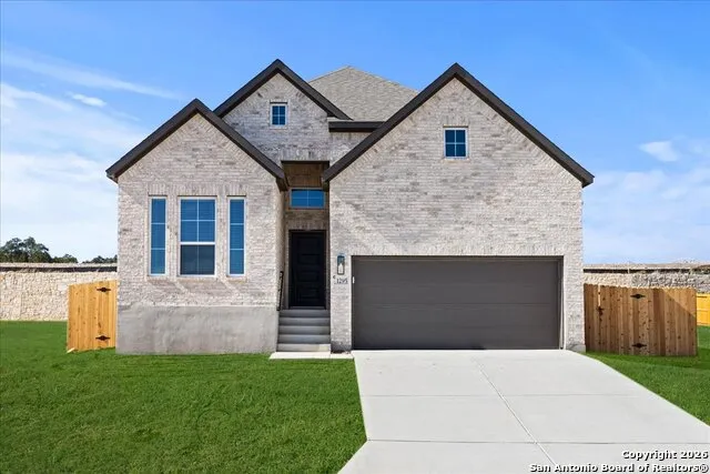 1910 PINING ST New Braunfels, TX 78132