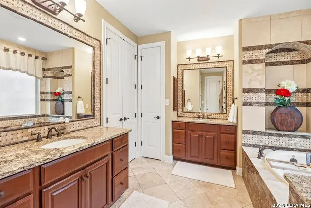 28718 Front Gate Boerne, TX 78015