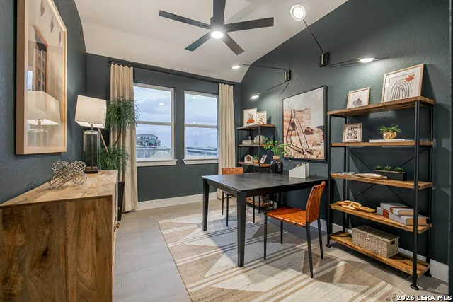 321 SAWTOOTH OAK DR Seguin, TX 78155