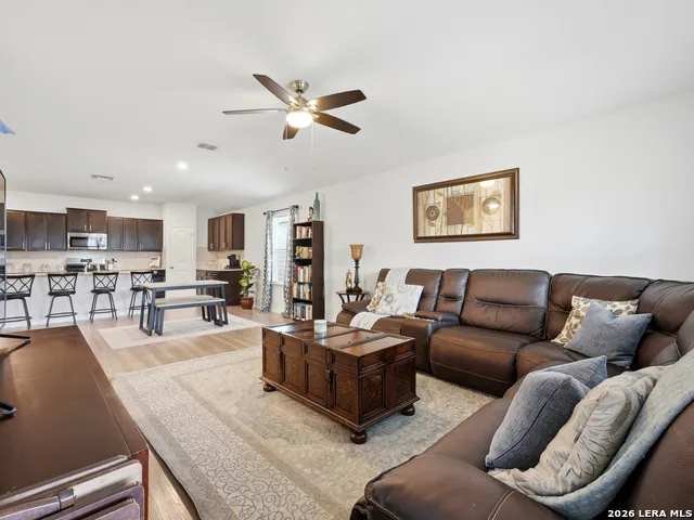831 Red Crossbill San Antonio, TX 78253
