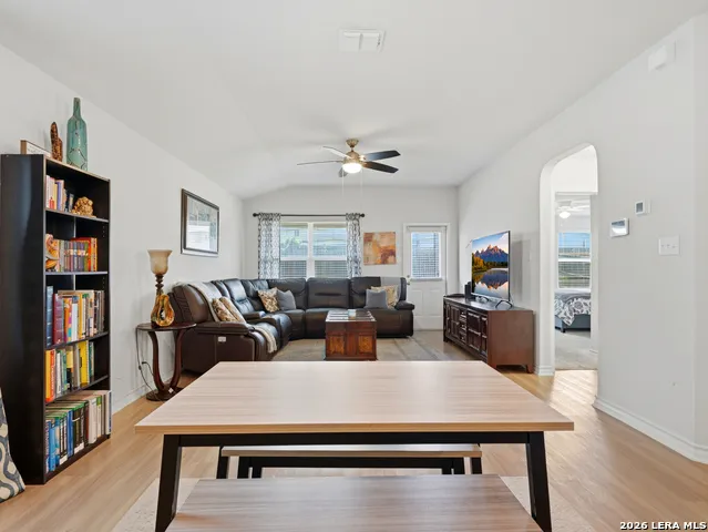 831 Red Crossbill San Antonio, TX 78253