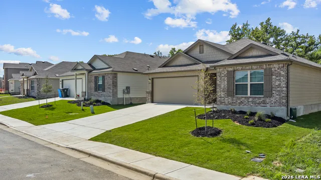 1036 Eagle Crossing Seguin, TX 78155