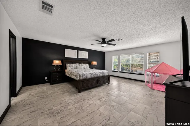 17507 EMERALD CANYON DR San Antonio, TX 78232
