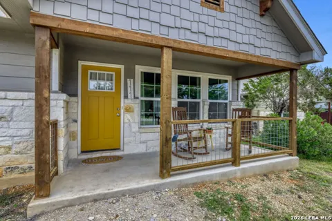 111 Alpine Ct