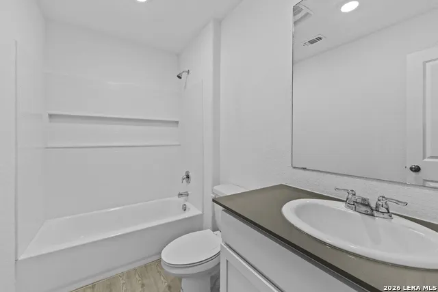 3307 GLACIER BLF Kerrville, TX 78028