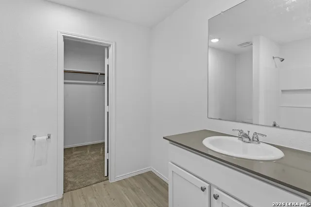 3307 GLACIER BLF Kerrville, TX 78028