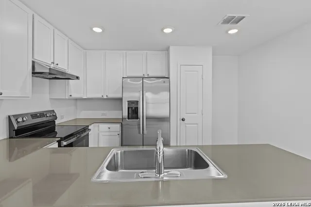 3307 GLACIER BLF Kerrville, TX 78028