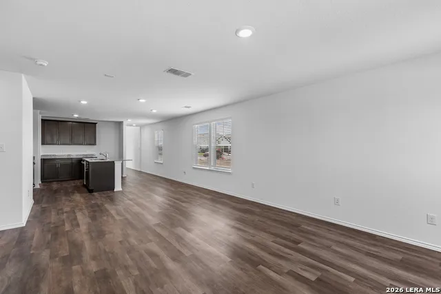4109 LAZY LILY DR Seguin, TX 78155