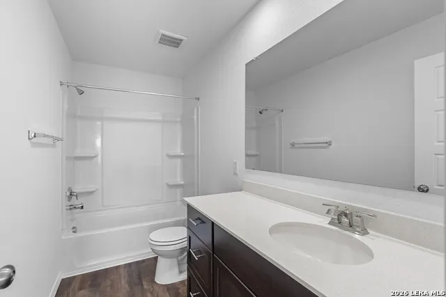 4109 LAZY LILY DR Seguin, TX 78155