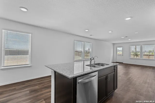 4109 LAZY LILY DR Seguin, TX 78155