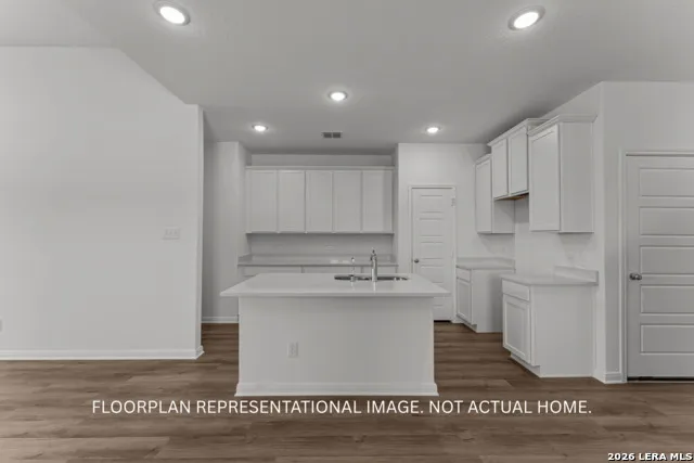 3830 LONE RDG San Antonio, TX 78264