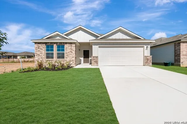 8313 GARDEN BLOOM LN San Antonio, TX 78263